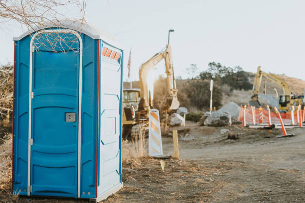 Porta potty delivery and setup in Caseyville, IL